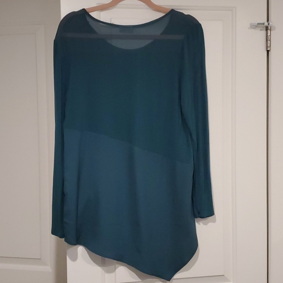 DKNYC Asymmetrical Blouse - Picture 2 of 6